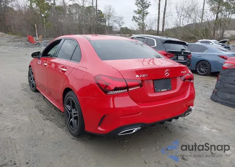 2019 Mercedes-Benz A 220 4Matic из США, поврежденный, VIN WDD3G4FB5KW019416